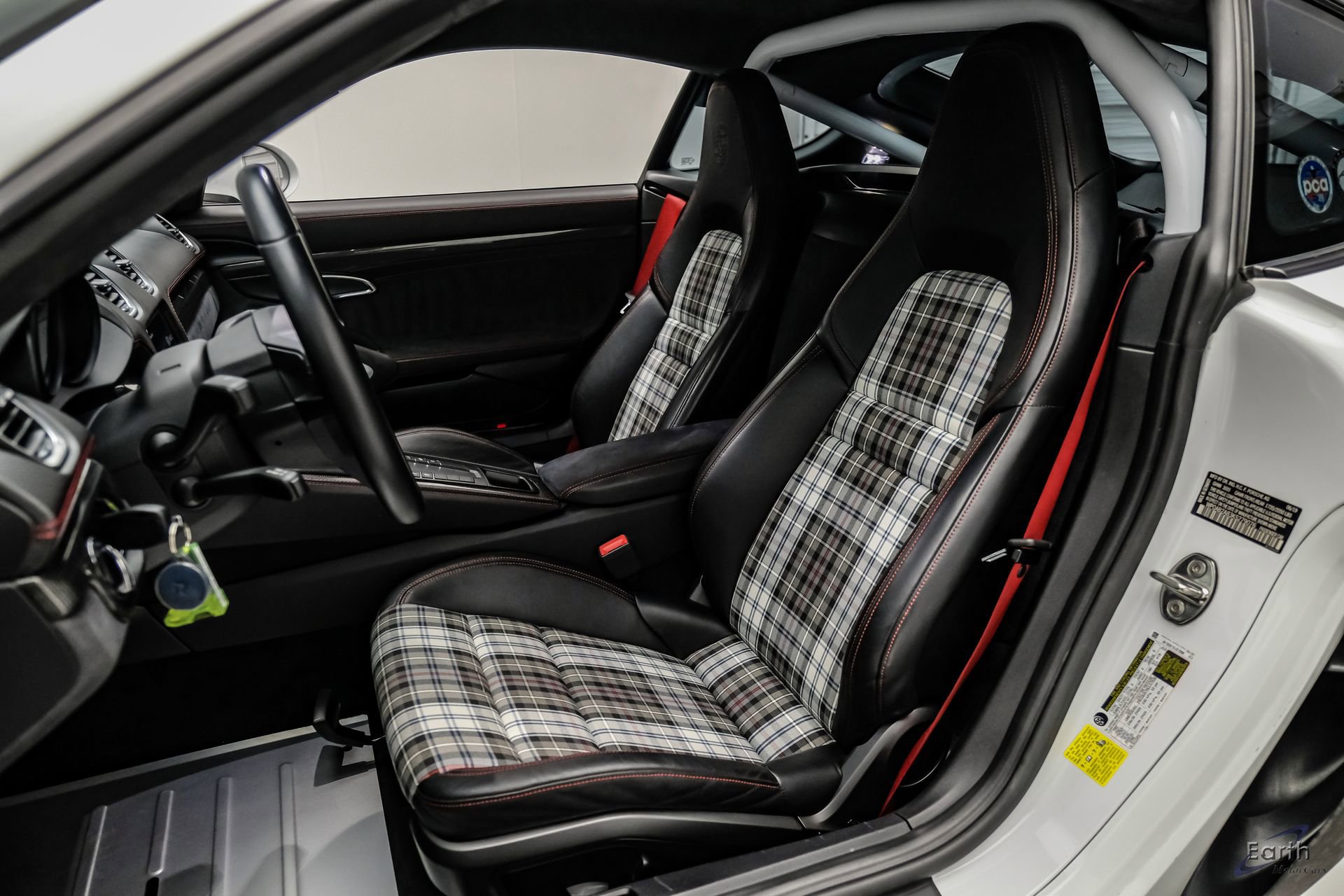 Used 2019 Porsche 718 Cayman GTS RWD image 41