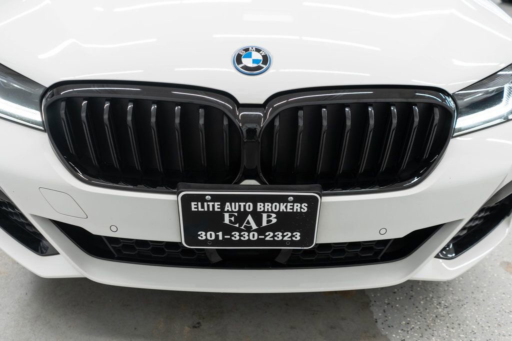 Used 2023 BMW 530e xDrive w/ M Sport Package AWD/4WD image 47