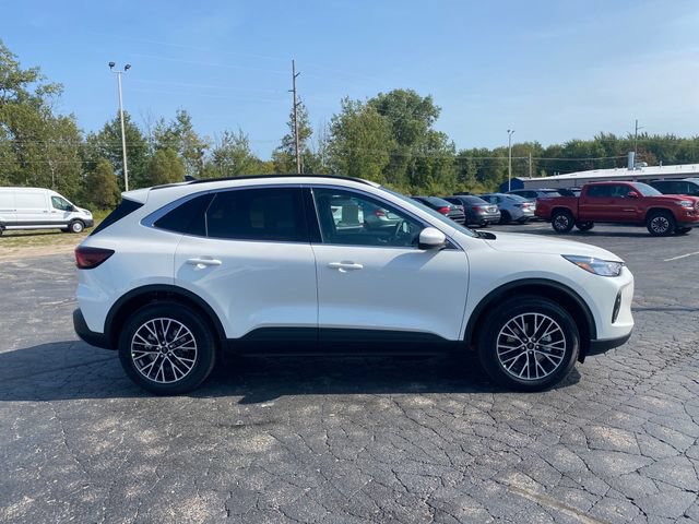 New 2025 Ford Escape SE FWD image 8