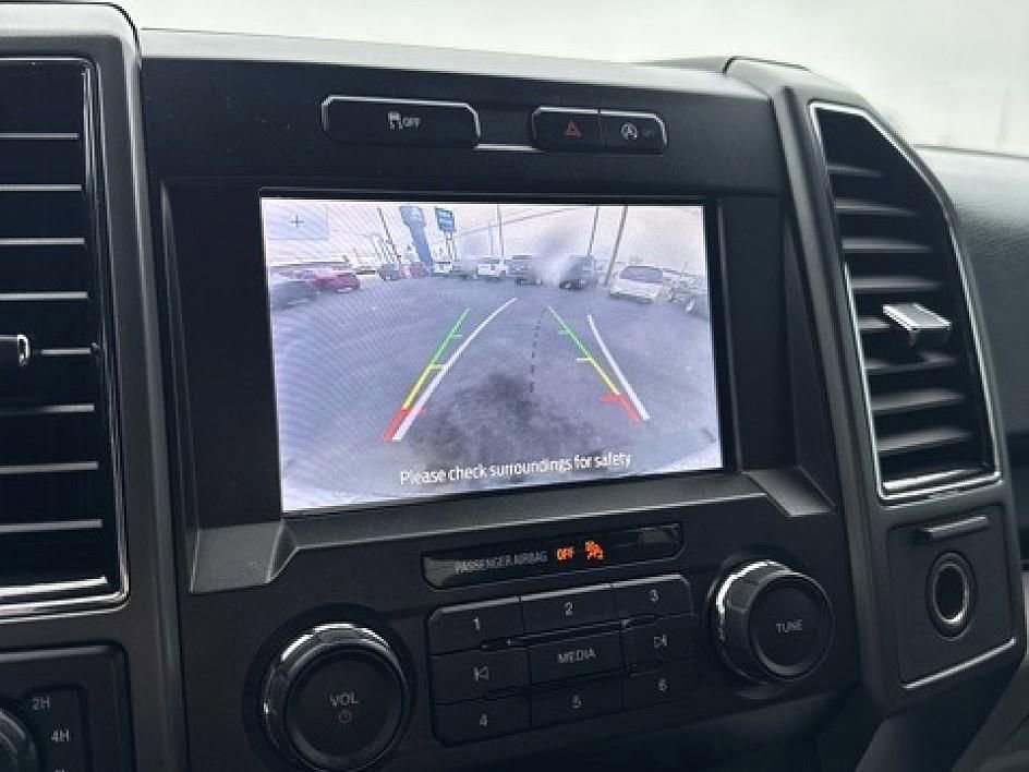 Used 2020 Ford F150 XLT image 11