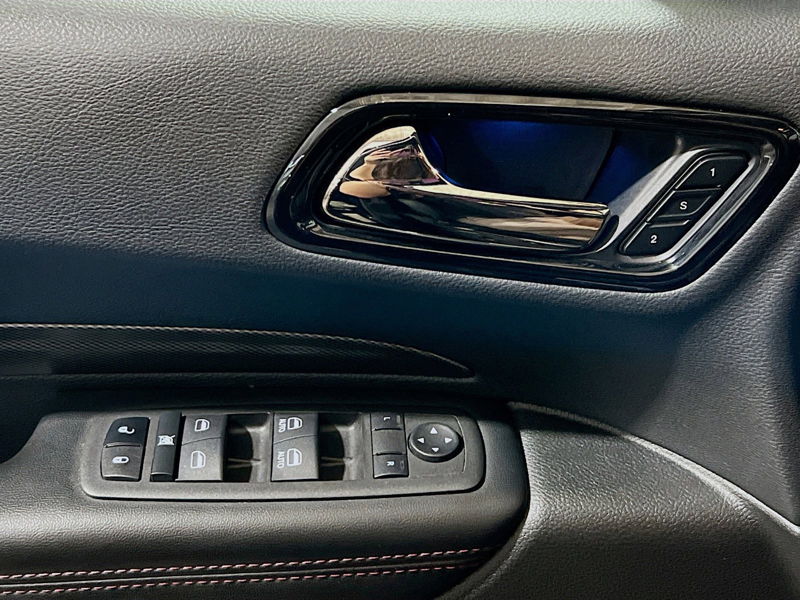 Used 2022 Dodge Durango R/T w/ Blacktop Package image 14