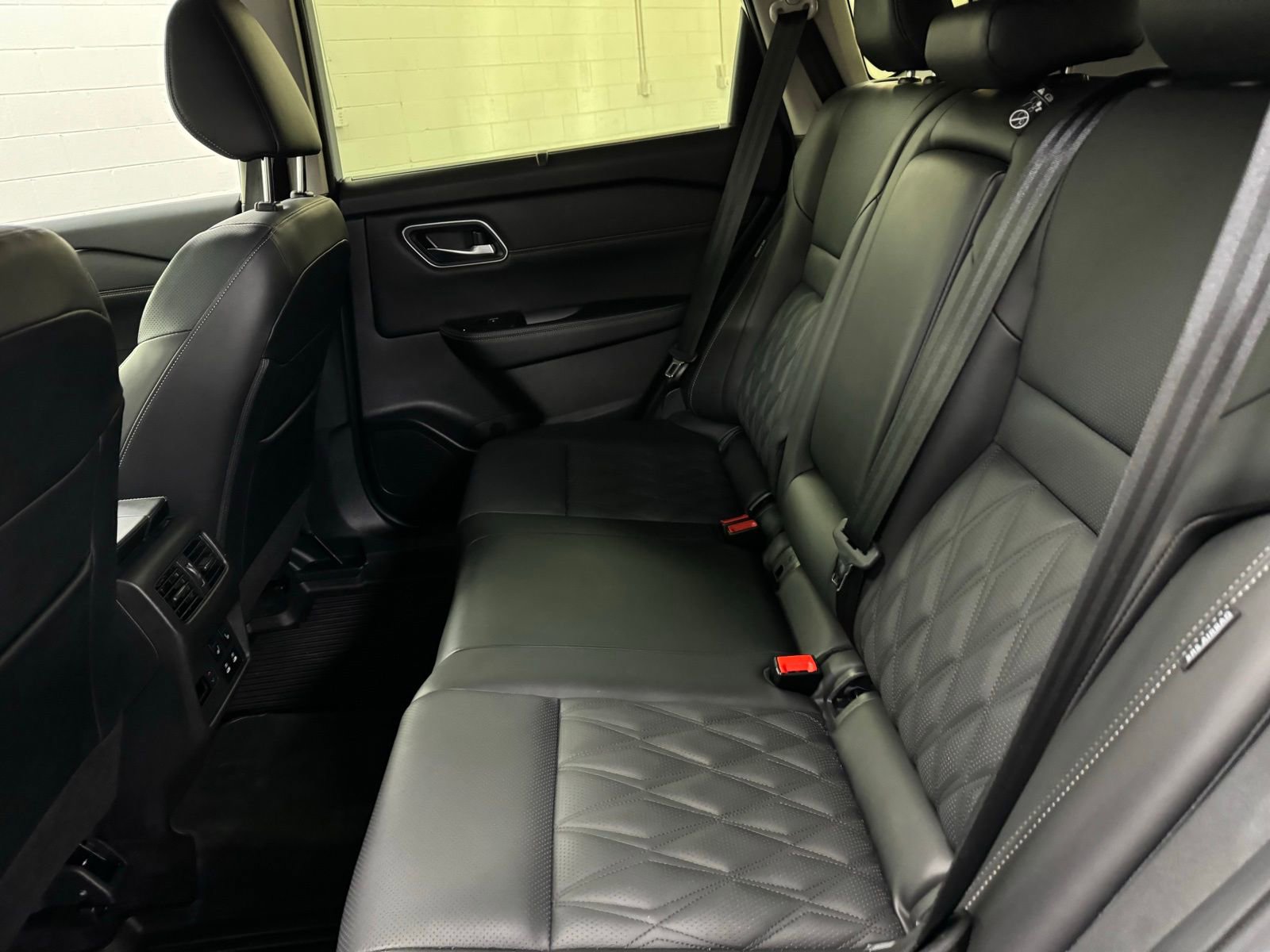 Certified 2024 Nissan Rogue Platinum w/ Platinum Premium Package image 10