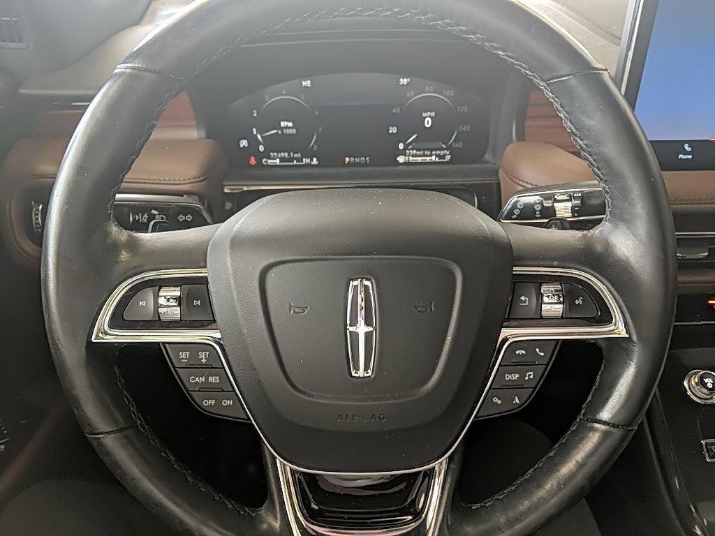 Certified 2023 Lincoln Nautilus Reserve image 16