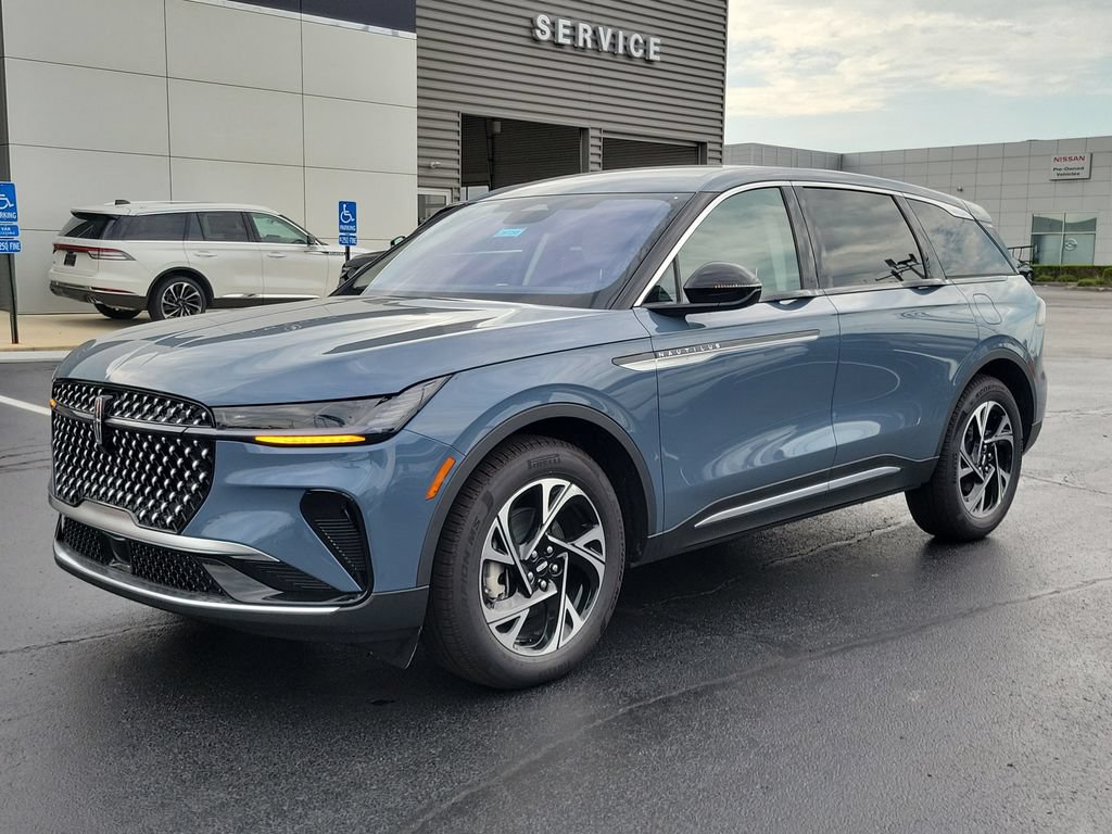 New 2026 Lincoln Nautilus Premier AWD/4WD image 8