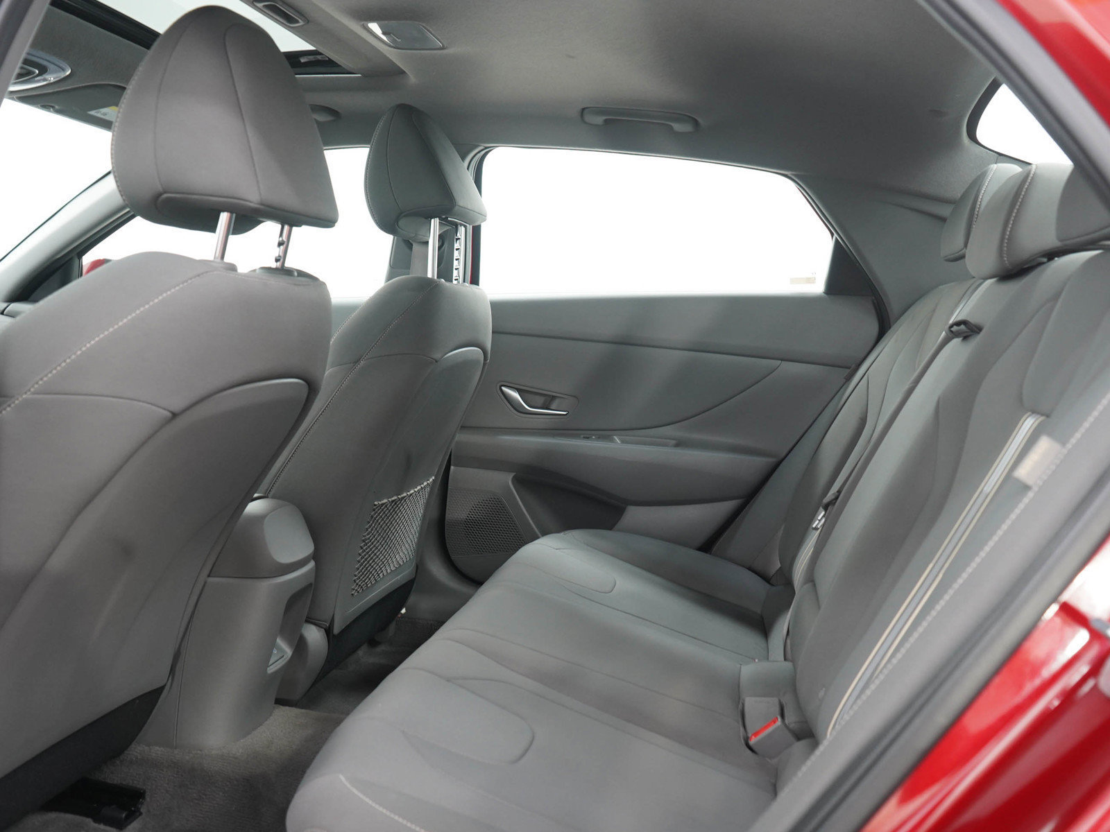 Used 2025 Hyundai Elantra SEL FWD image 13
