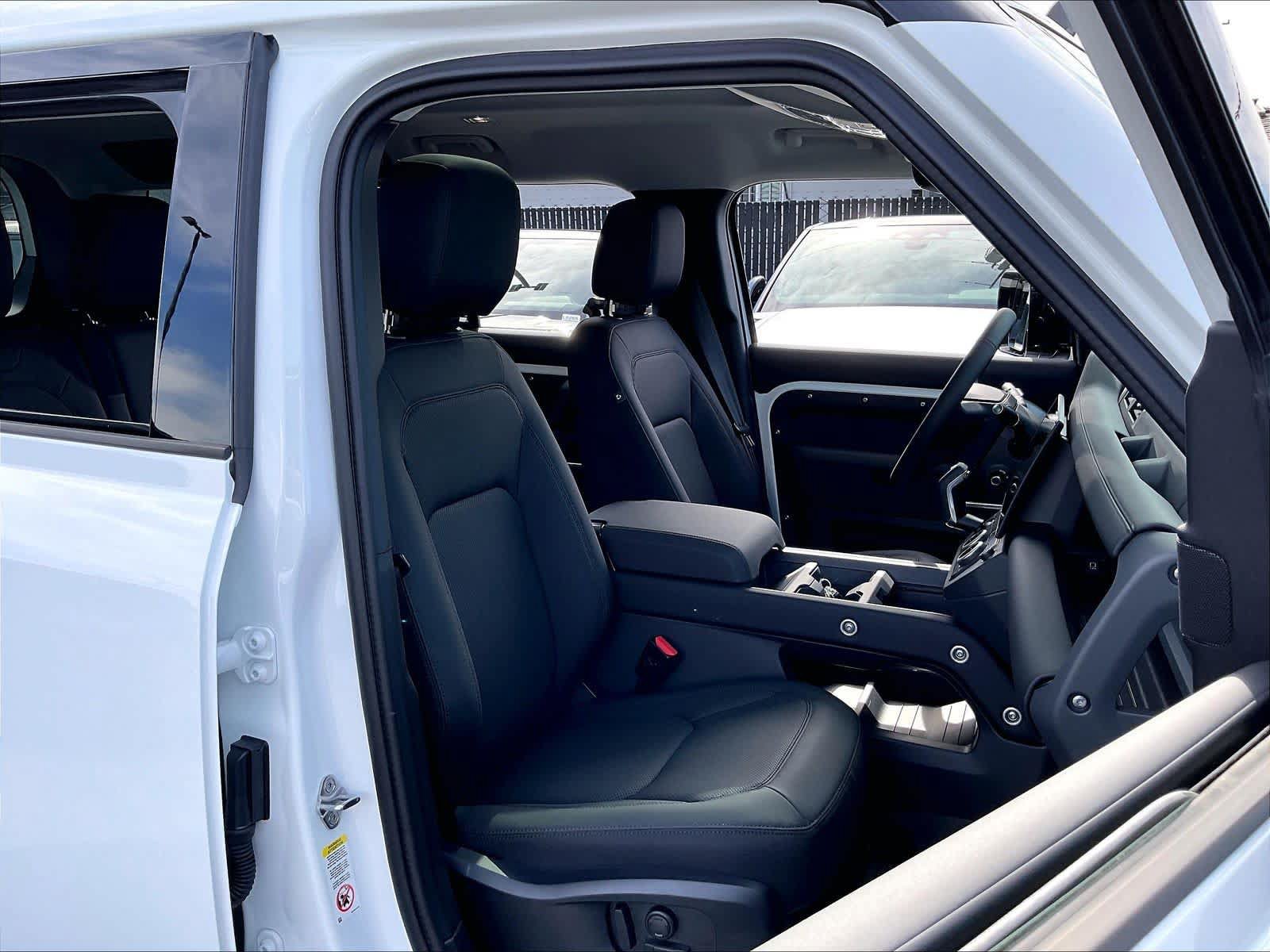 New 2026 Land Rover Defender 110 S AWD/4WD image 31