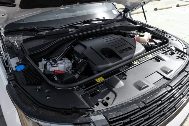 New 2026 Land Rover Range Rover Long Wheelbase SE AWD/4WD image 64