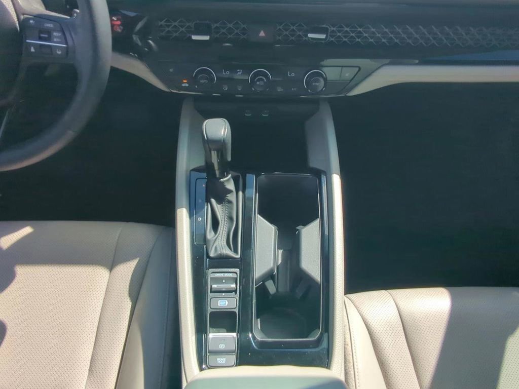 Used 2024 Honda Accord EX-L image 16