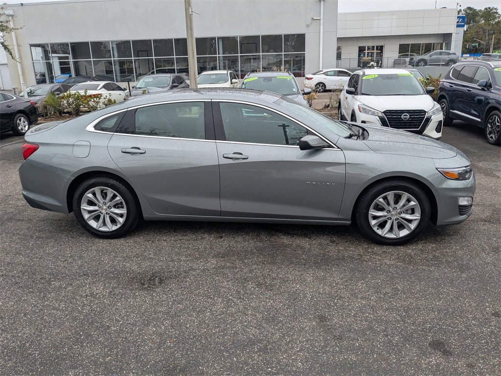 Used 2024 Chevrolet Malibu LT image 3