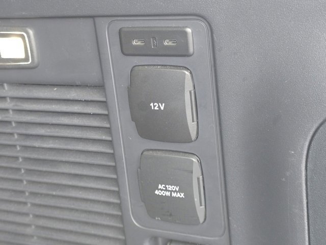 Used 2025 Ford Expedition Active image 20