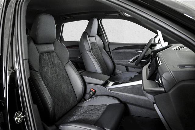 New 2025 Audi SQ5 Premium image 11