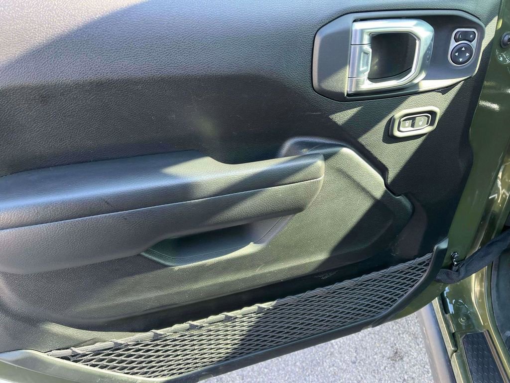 Used 2021 Jeep Wrangler Unlimited Sport image 13