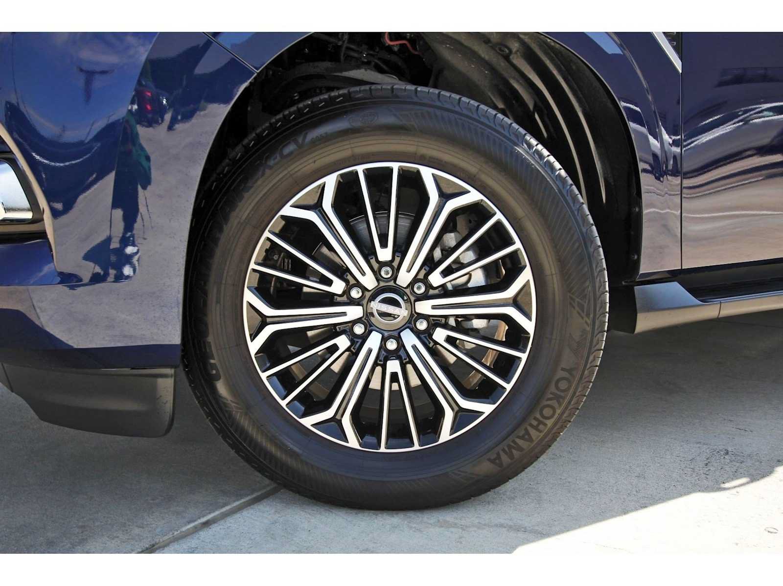 Used 2025 Nissan Armada Platinum RWD image 28
