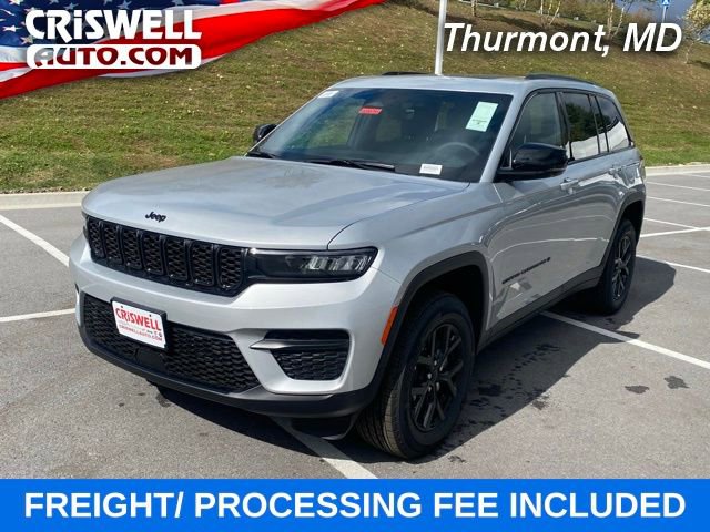 New 2025 Jeep Grand Cherokee Altitude w/ Trailer Tow Package