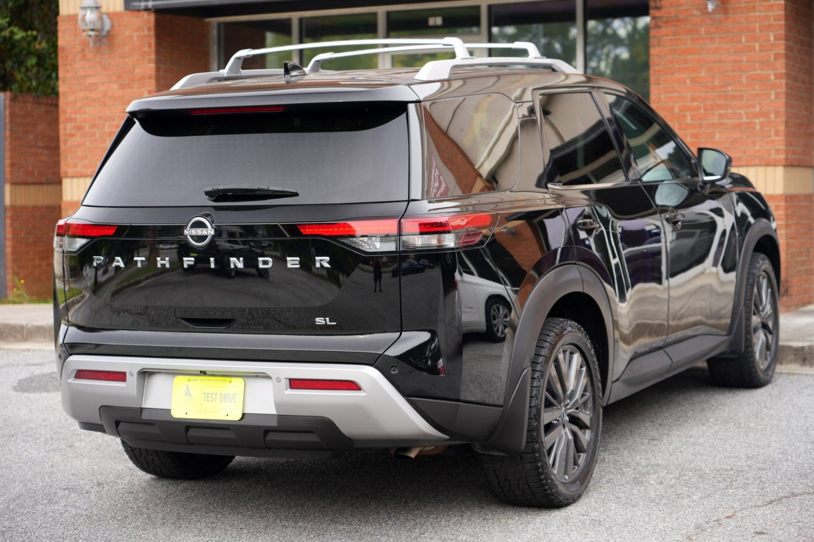 Used 2022 Nissan Pathfinder SL w/ SL Premium Package FWD image 50