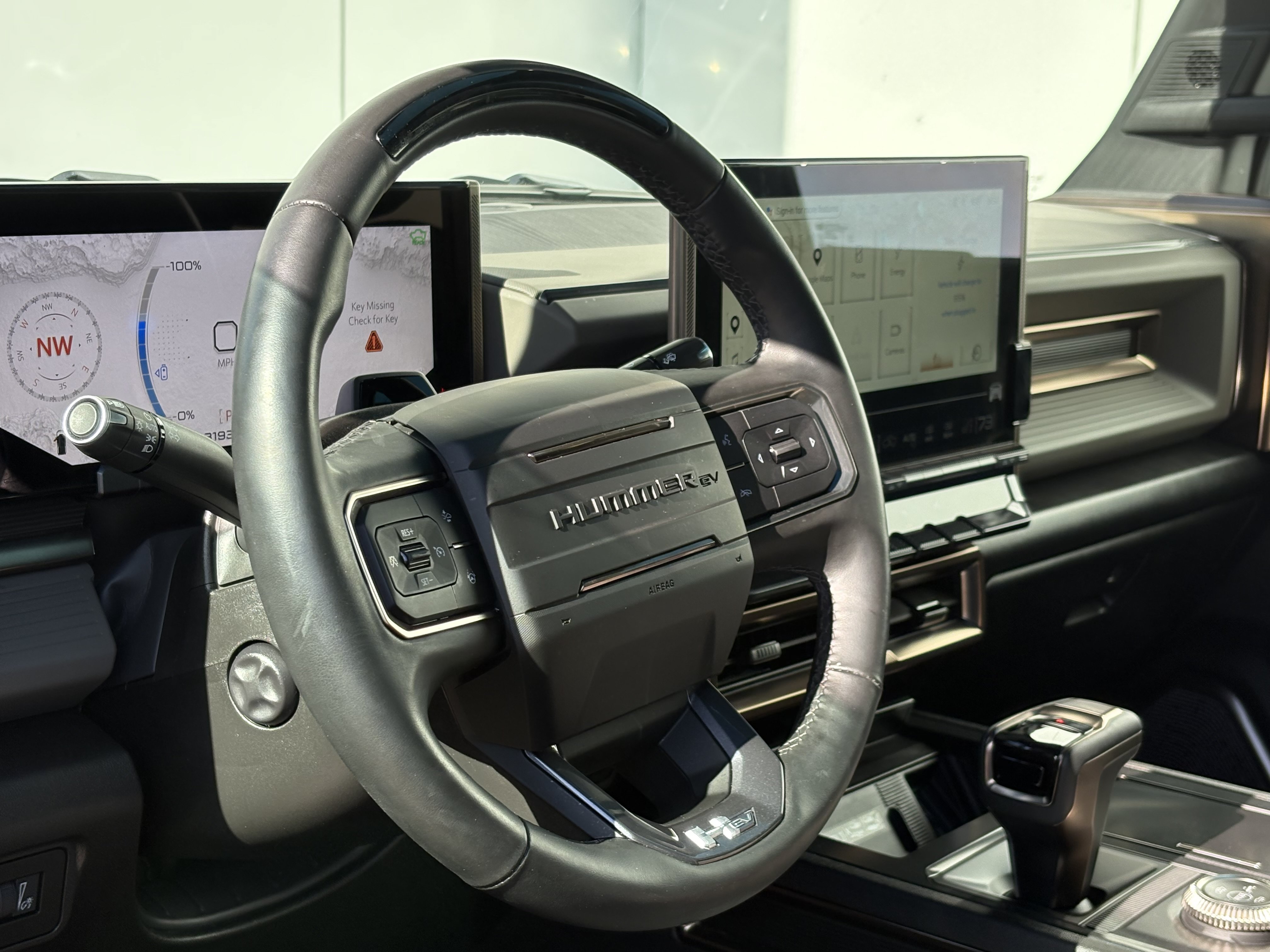 Used 2025 GMC Hummer EV 2X AWD/4WD image 14