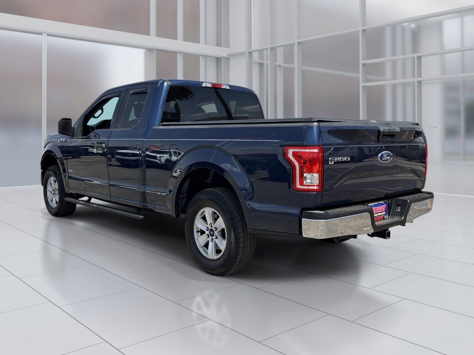 Used 2016 Ford F150 XLT w/ Equipment Group 301A Mid RWD image 3