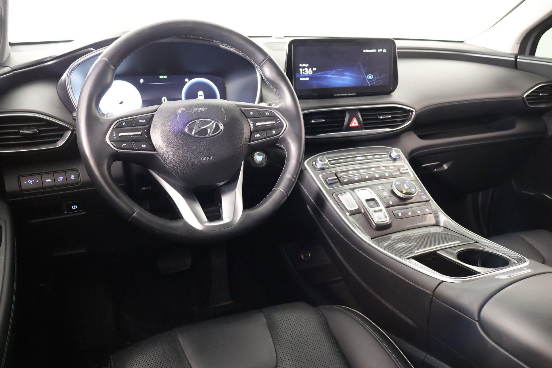 Used 2023 Hyundai Santa Fe Limited w/ Cargo Package AWD/4WD image 2
