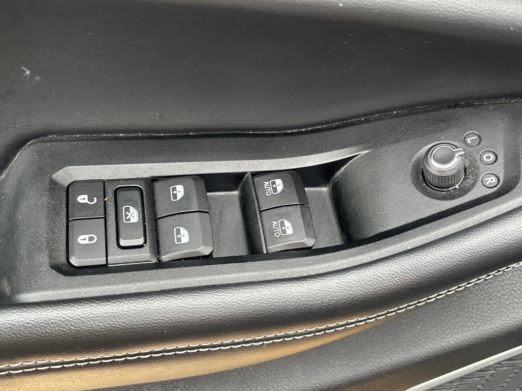 Used 2021 Jeep Grand Cherokee L Limited w/ MOPAR Finishing Package image 6