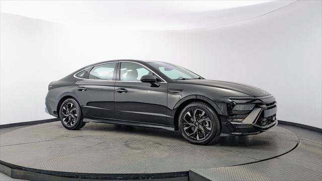 Used 2025 Hyundai Sonata SEL FWD image 11