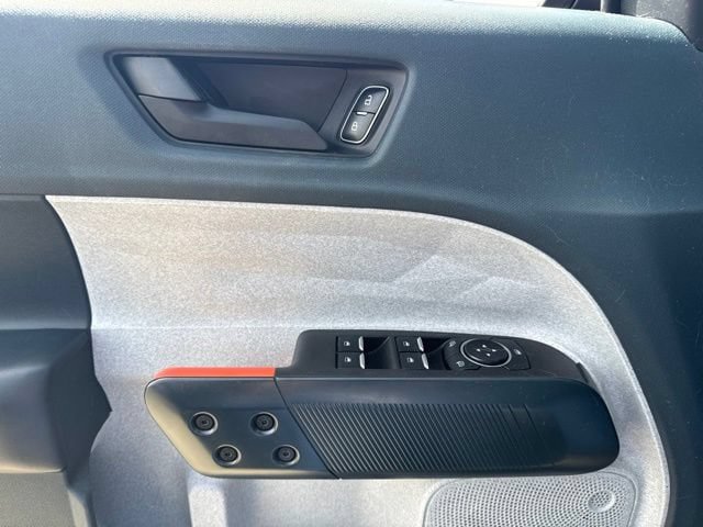 Used 2023 Ford Maverick XLT w/ XLT Luxury Package FWD image 12