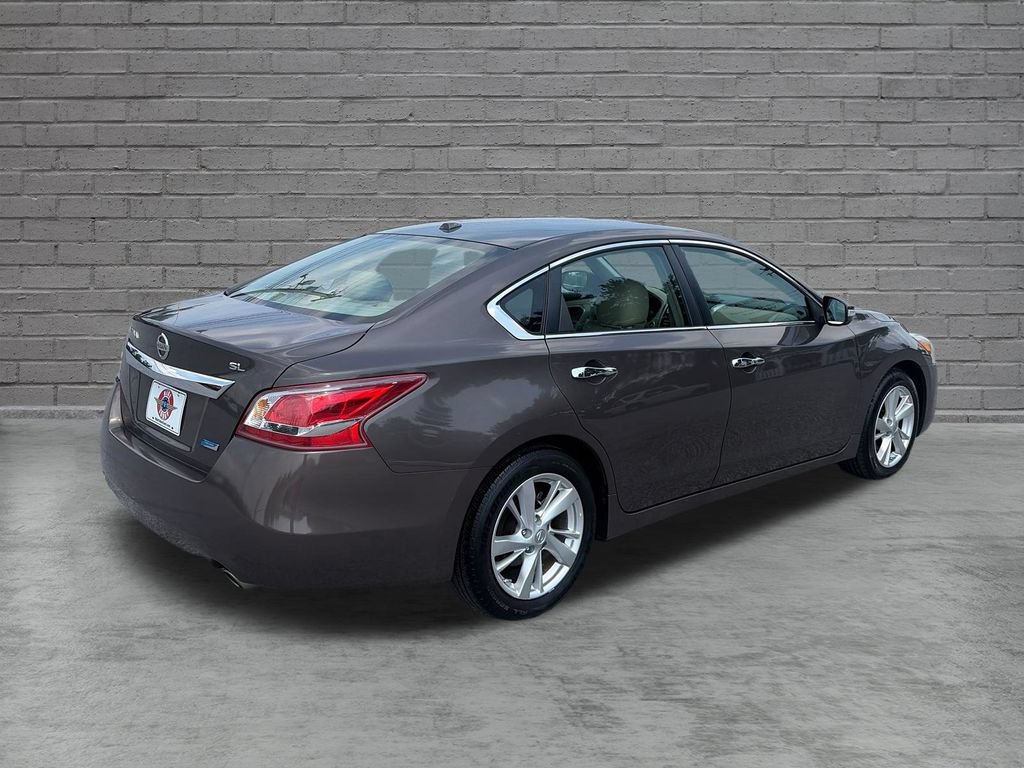 Used 2013 Nissan Altima 2.5 SL FWD image 6