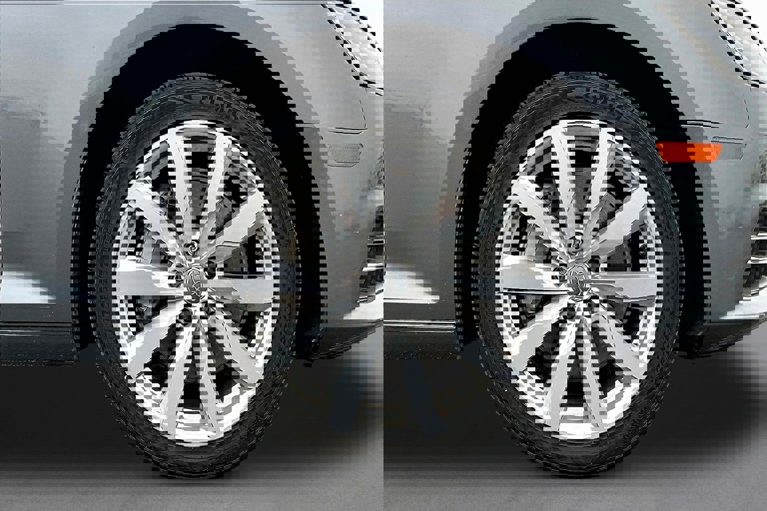 Used 2017 Audi A4 2.0T Premium w/ Convenience Package image 8