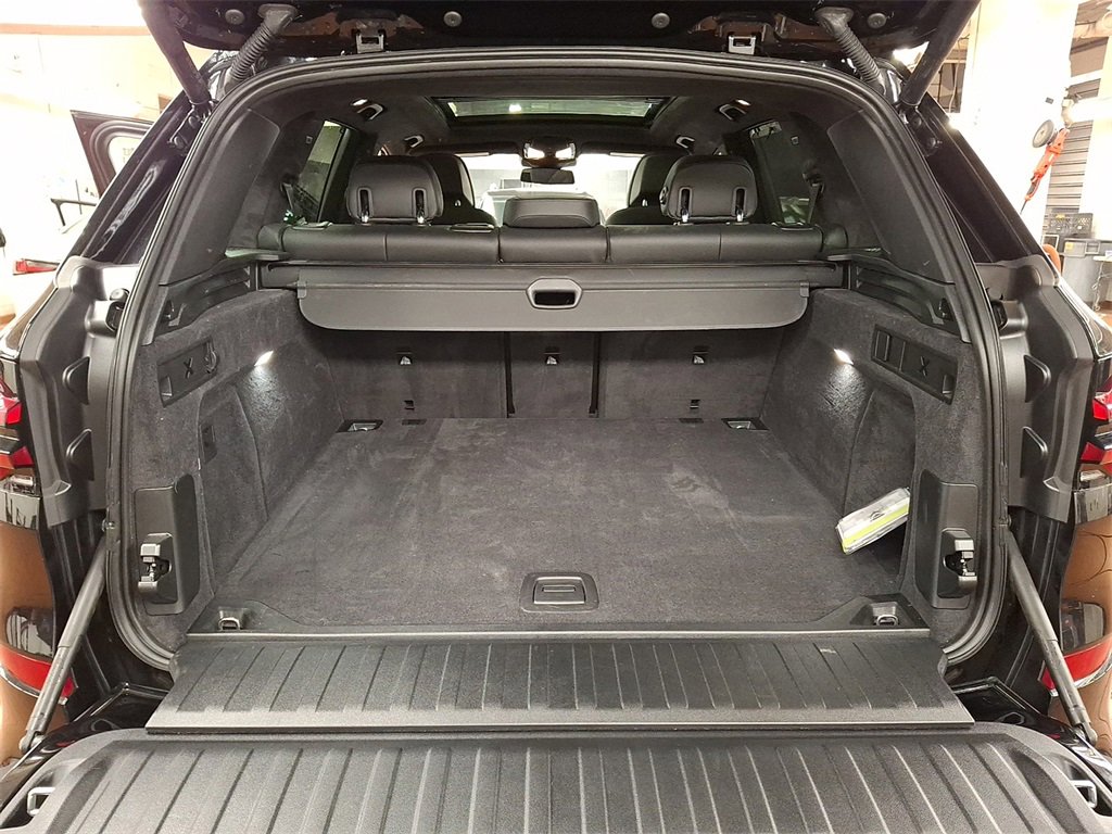 Used 2025 BMW X5 M60i w/ Executive Package image 26