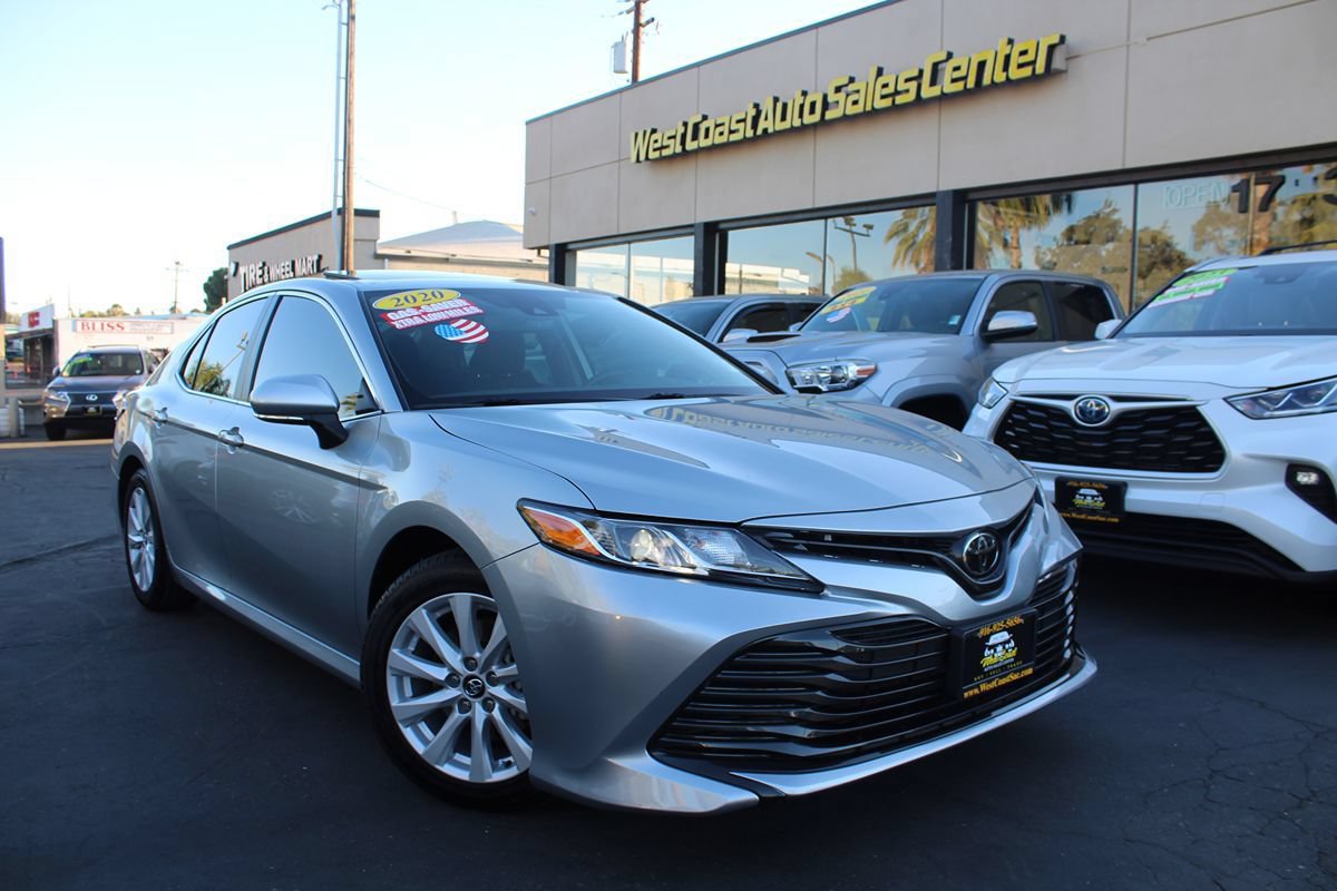Used 2020 Toyota Camry LE FWD image 37