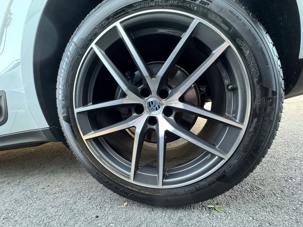 Used 2023 Porsche Macan image 12