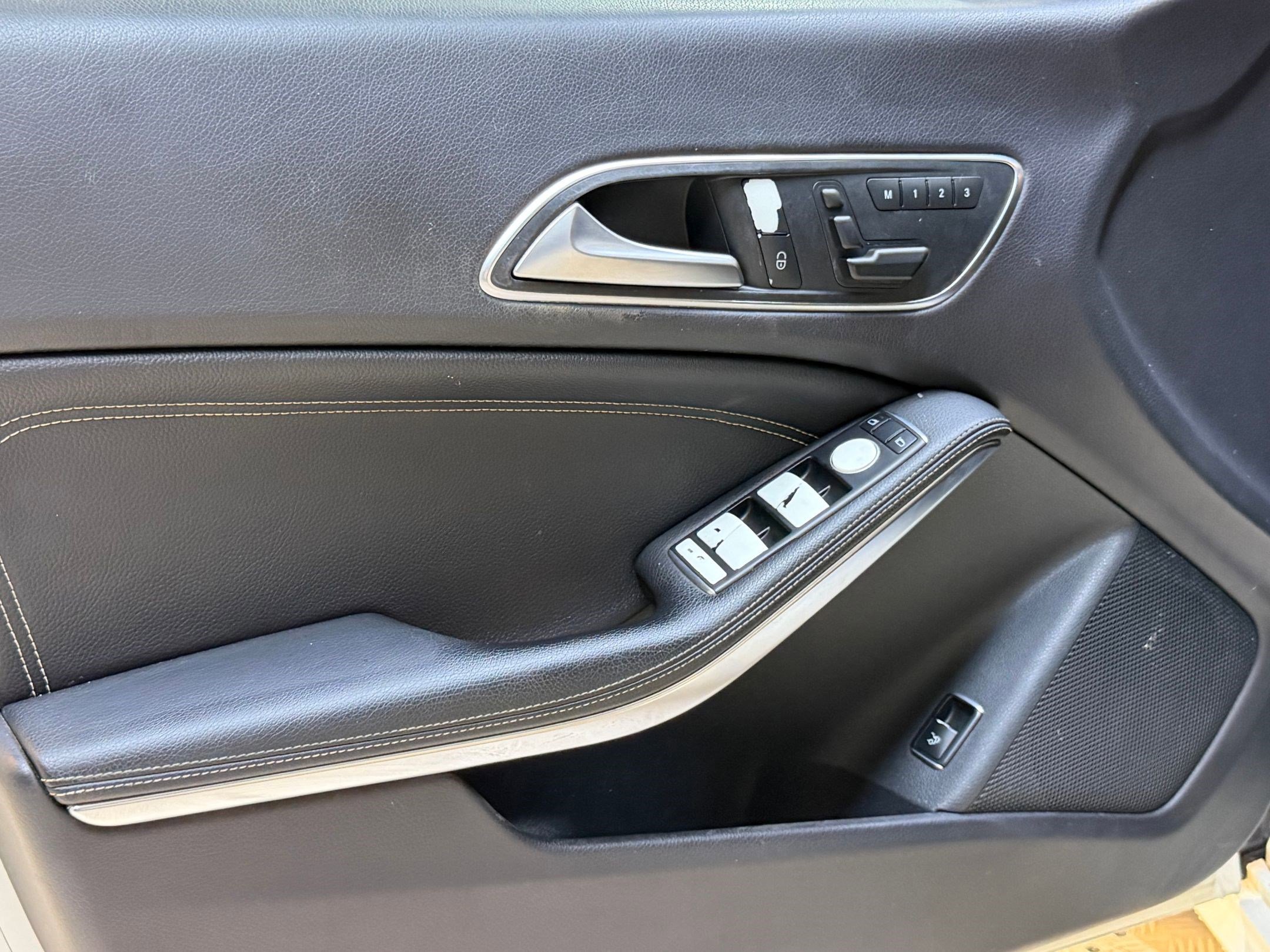 Used 2015 Mercedes-Benz CLA 250 image 13