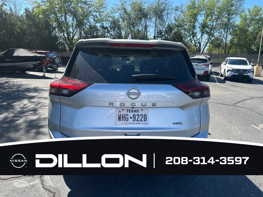 Used 2025 Nissan Rogue SV AWD/4WD image 17