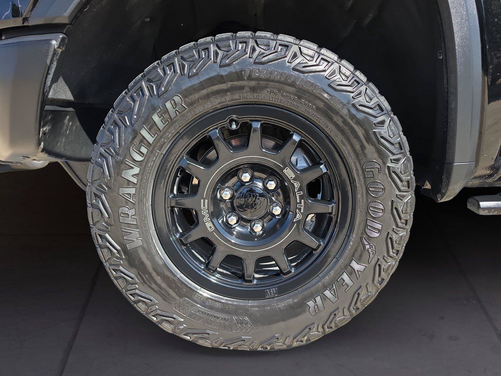 Used 2024 GMC Sierra 1500 AT4X w/ AT4X AEV Edition AWD/4WD image 14