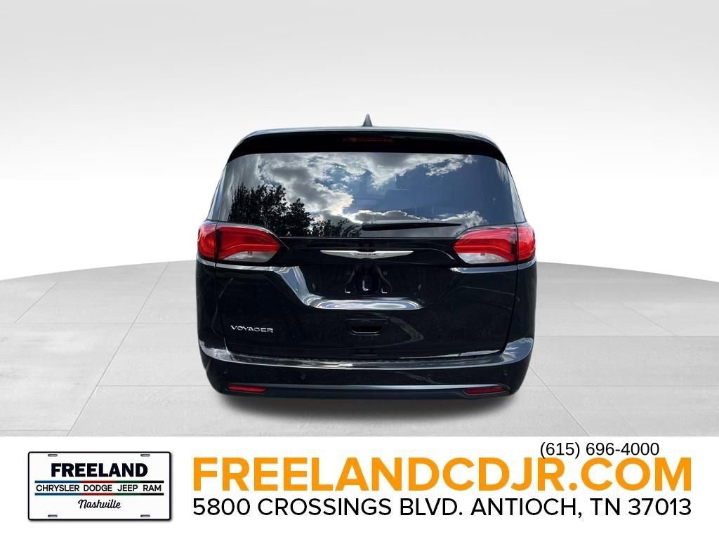New 2026 Chrysler Voyager LX image 6