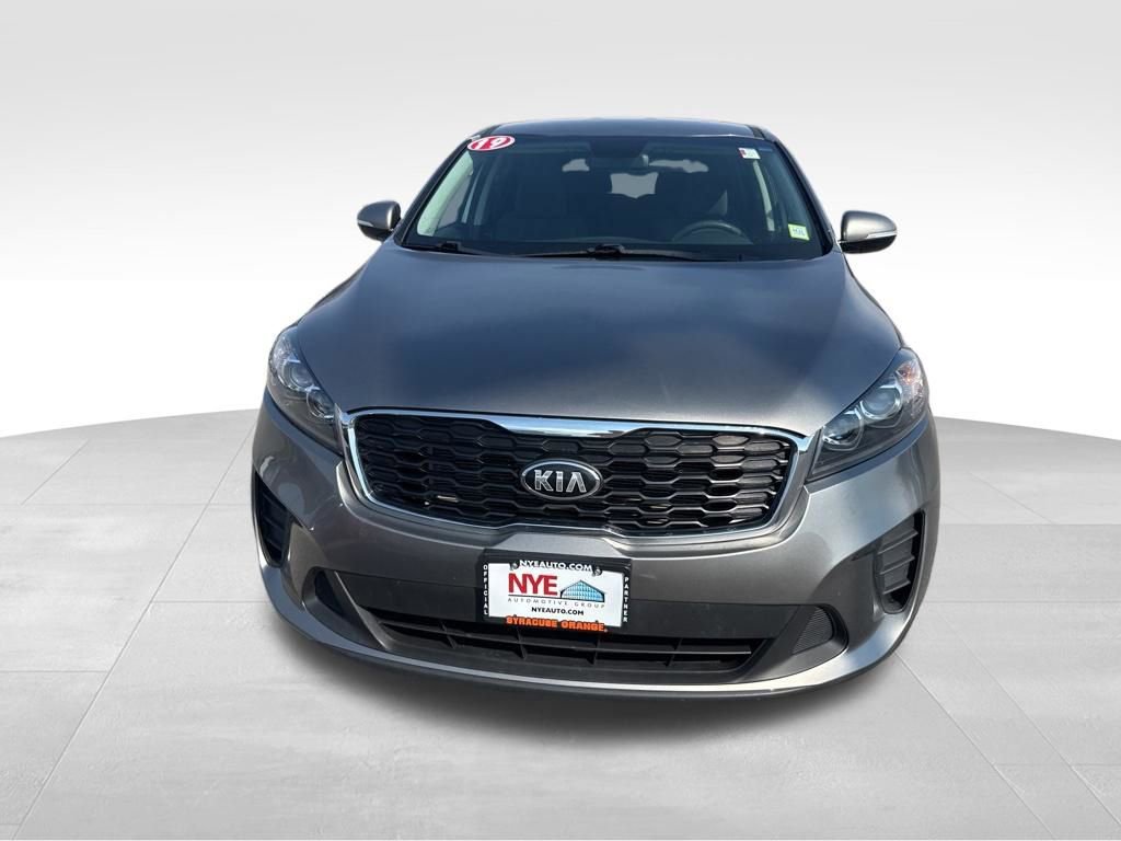 Used 2019 Kia Sorento LX image 9
