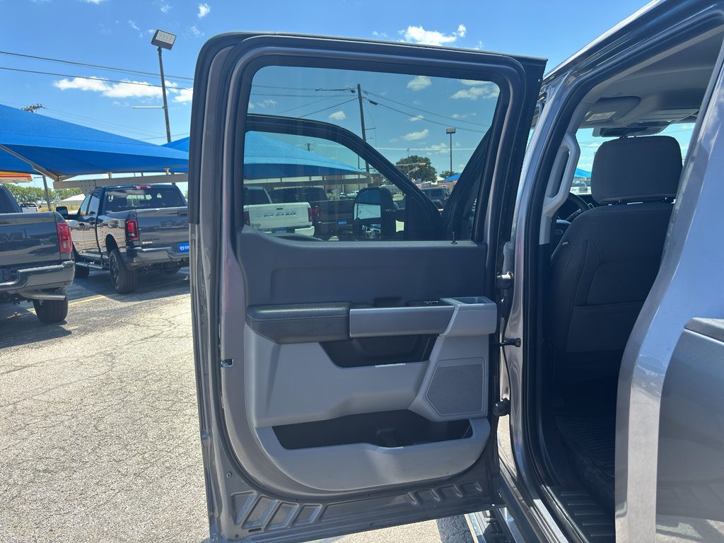 Used 2023 Ford F350 XLT AWD/4WD image 15