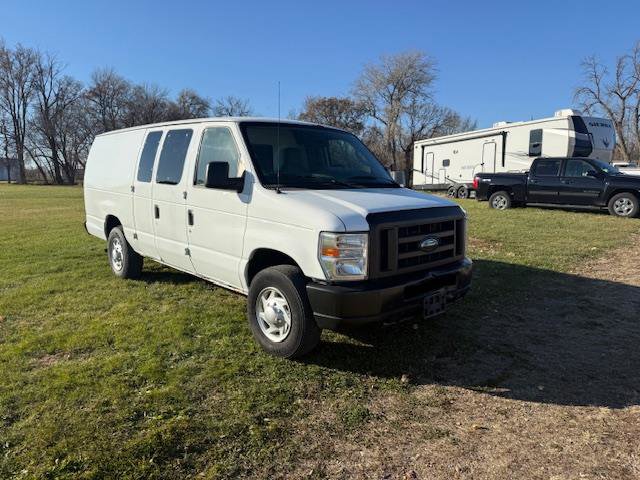 Used 2012 Ford E-250 and Econoline 250 Extended w/ PWR Group image 2