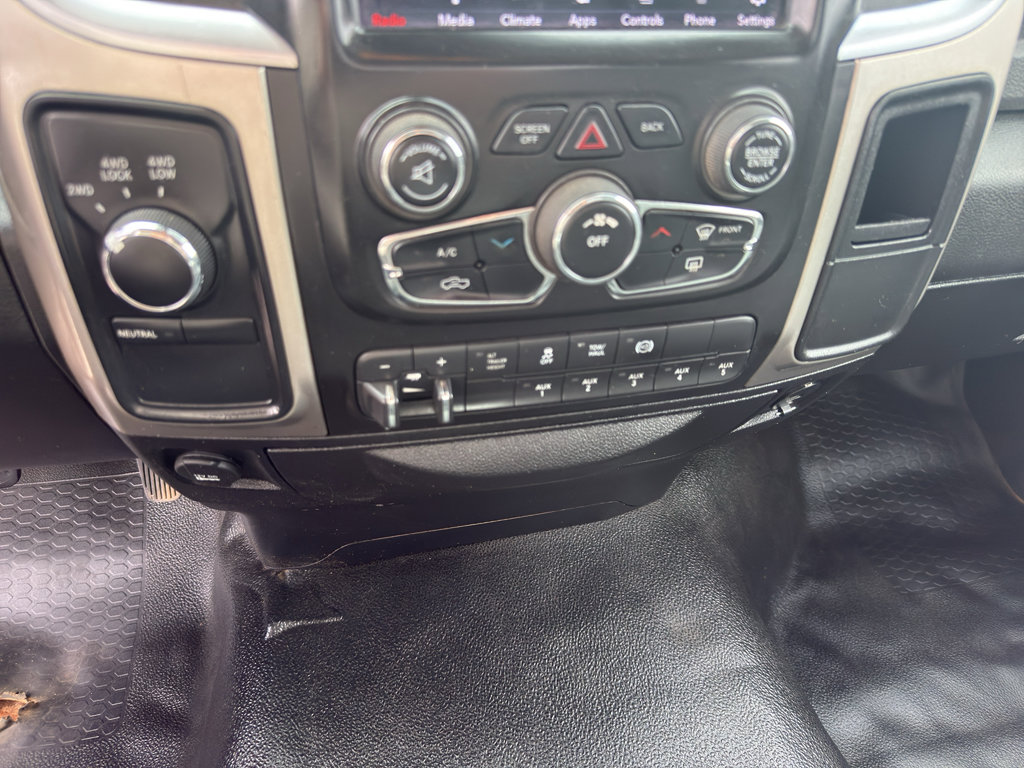 Used 2018 RAM 3500 SLT w/ Luxury Group AWD/4WD image 20