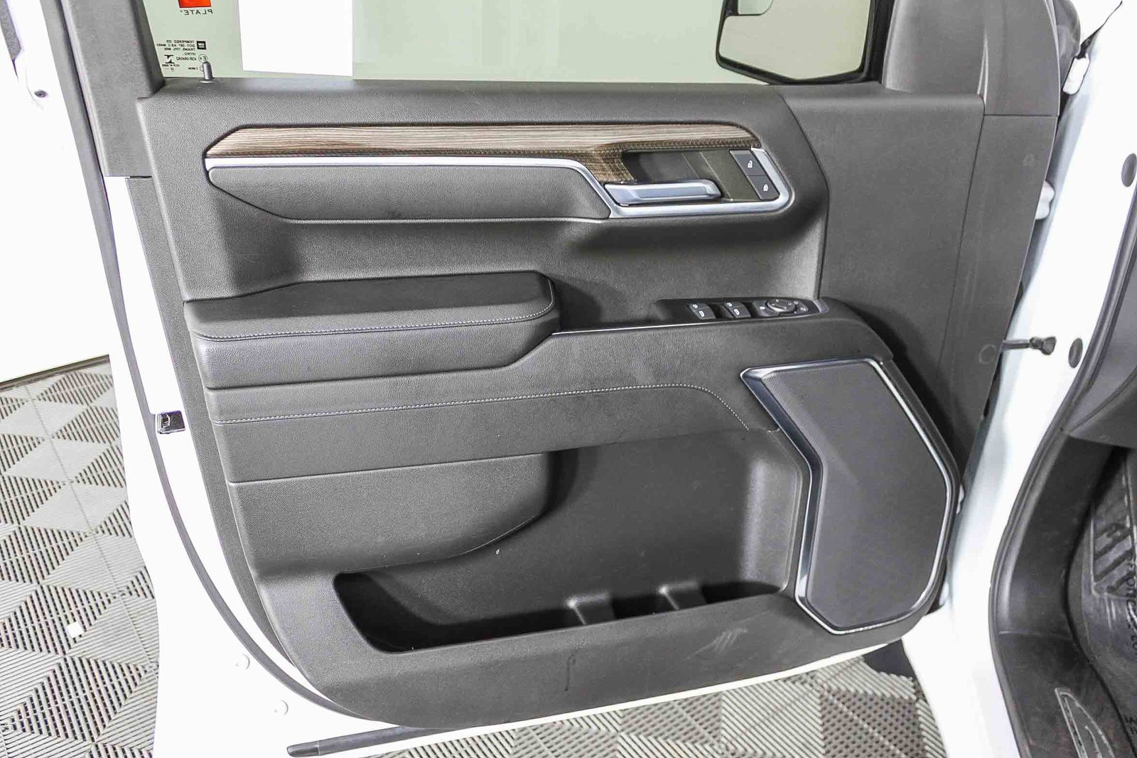 Used 2023 Chevrolet Silverado 1500 LT image 21