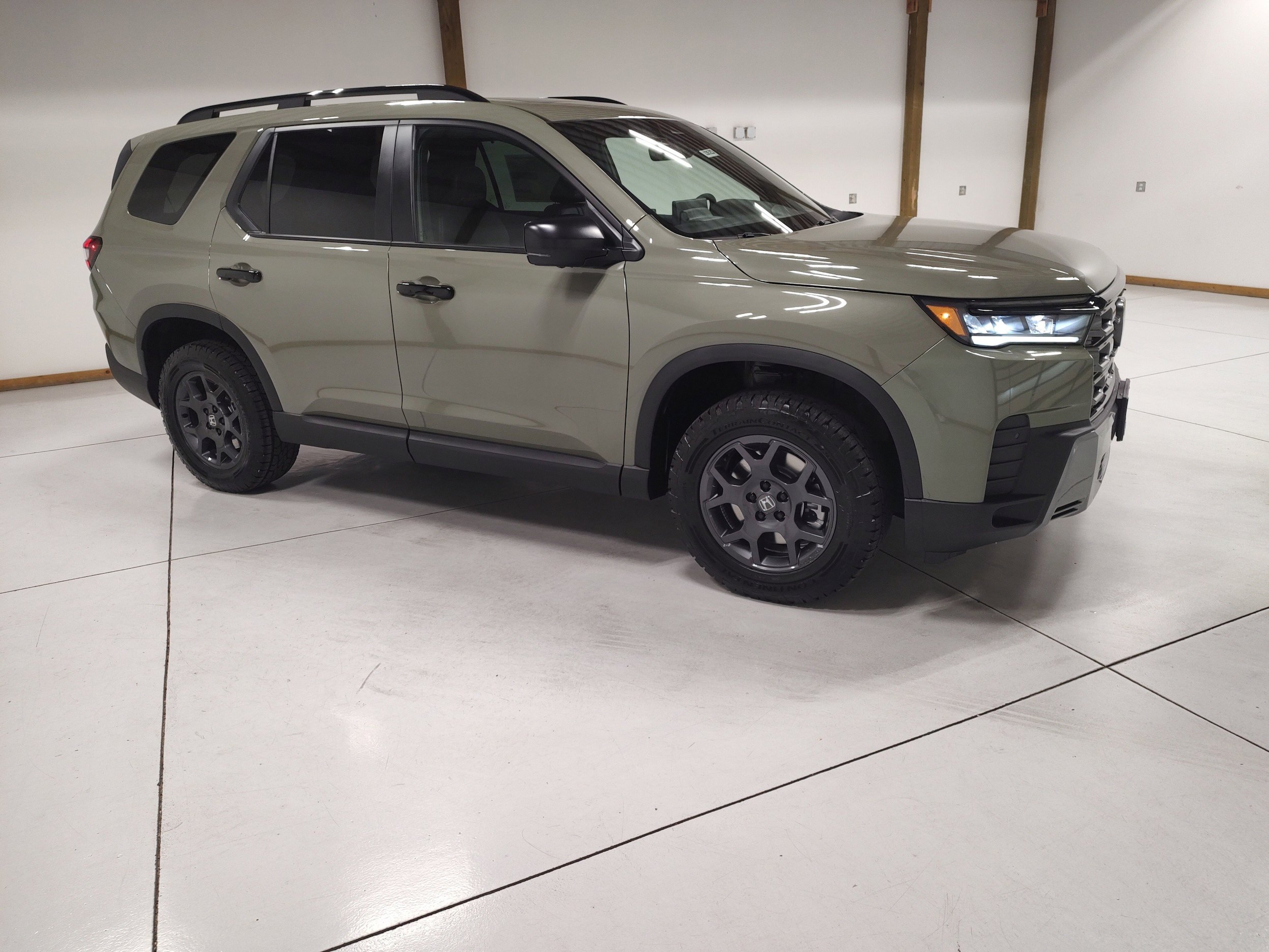 New 2026 Honda Pilot TrailSport image 2