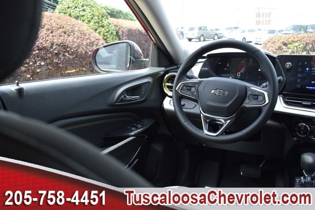 New 2026 Chevrolet Trax LT w/ Midnight Edition FWD image 17