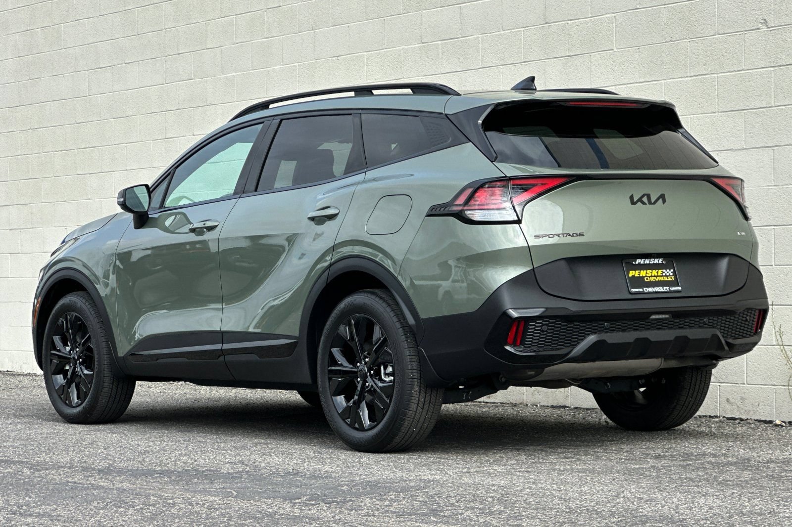 Used 2025 Kia Sportage X-Line w/ Premium Package AWD/4WD image 6