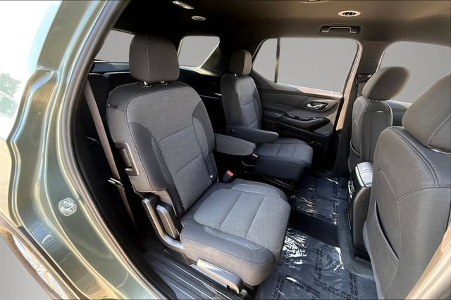 Used 2023 Chevrolet Traverse LT FWD image 25