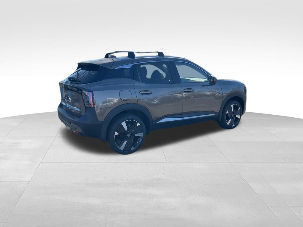 New 2025 Nissan Kicks SR w/ Illumination Package AWD/4WD image 4