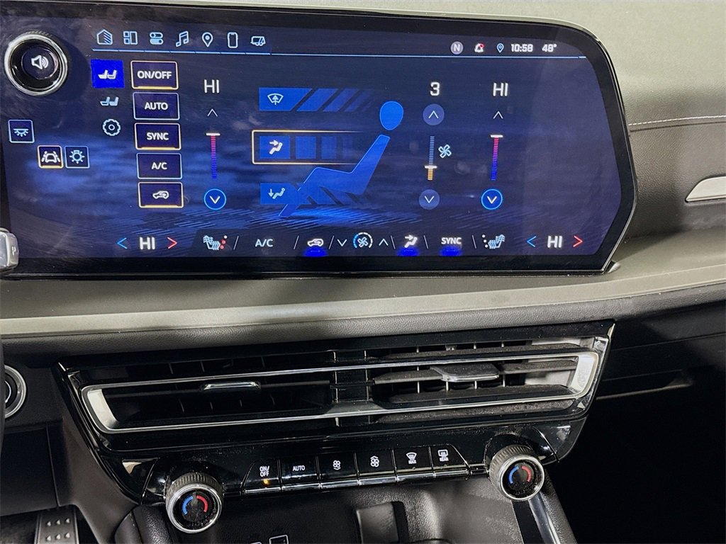 Certified 2025 Chevrolet Traverse LT image 14