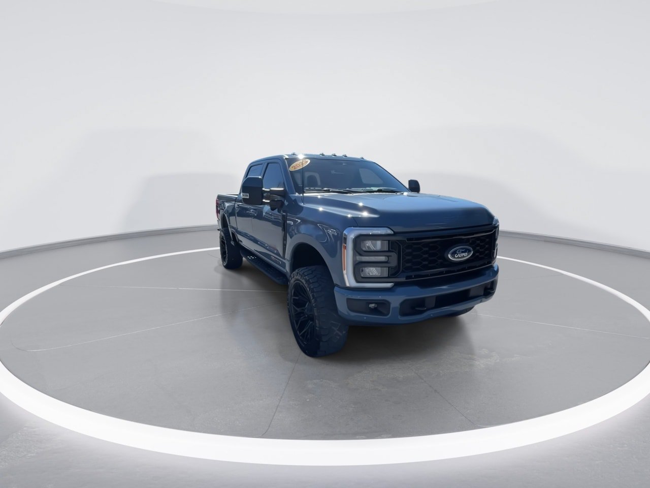 Used 2023 Ford F250 Lariat w/ Lariat Ultimate Package AWD/4WD image 2