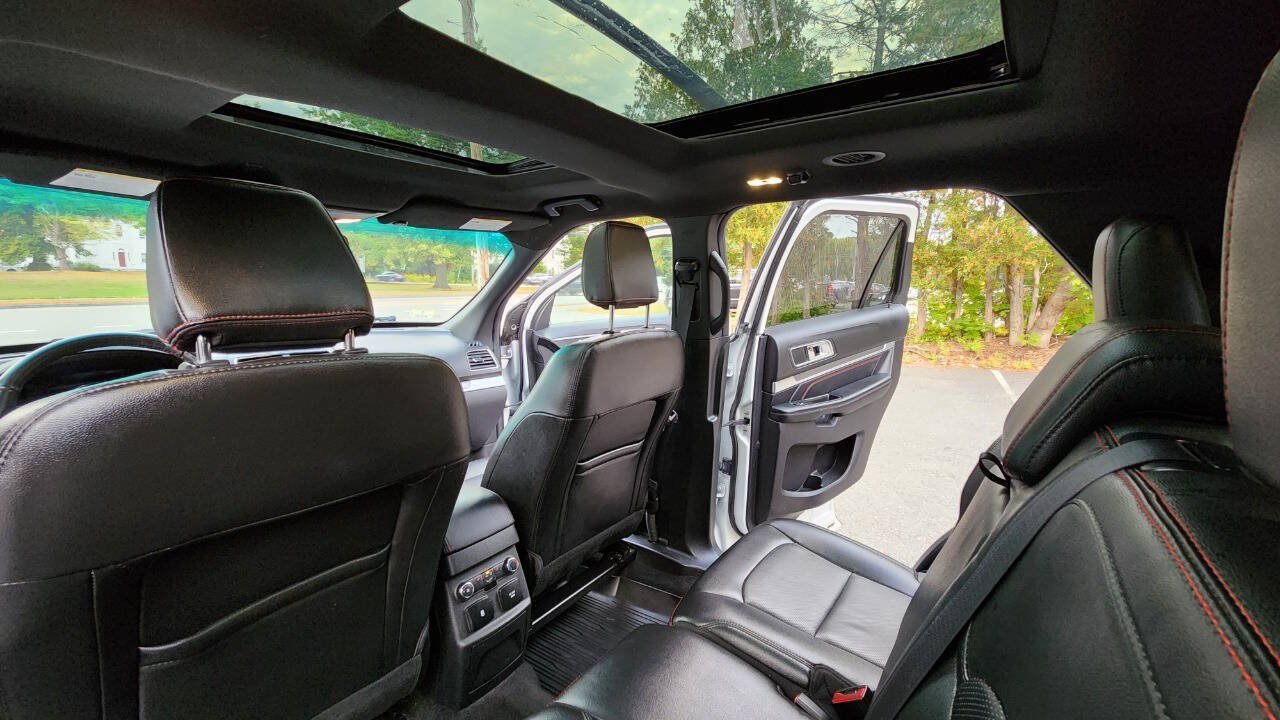 Used 2018 Ford Explorer Sport w/ Equipment Group 401A AWD/4WD image 35