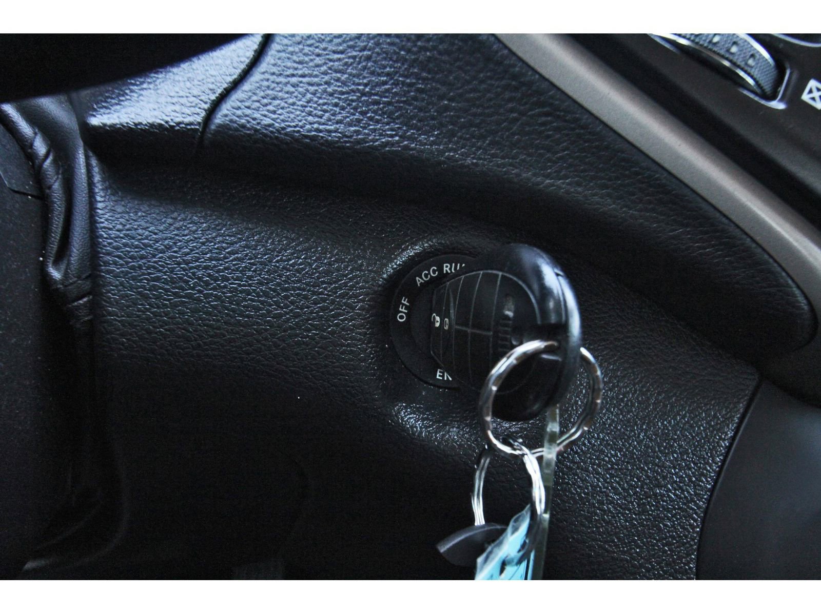 Used 2016 Jeep Cherokee Sport image 22