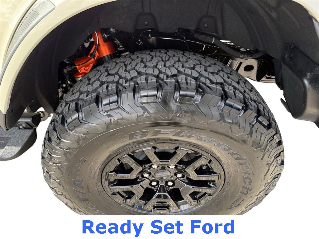 New 2025 Ford Bronco Raptor image 10