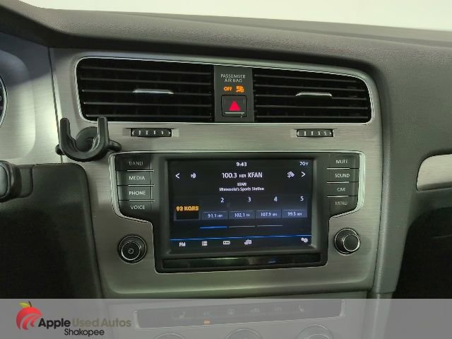 Used 2017 Volkswagen Golf SE FWD image 20